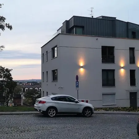 Hill Apartament